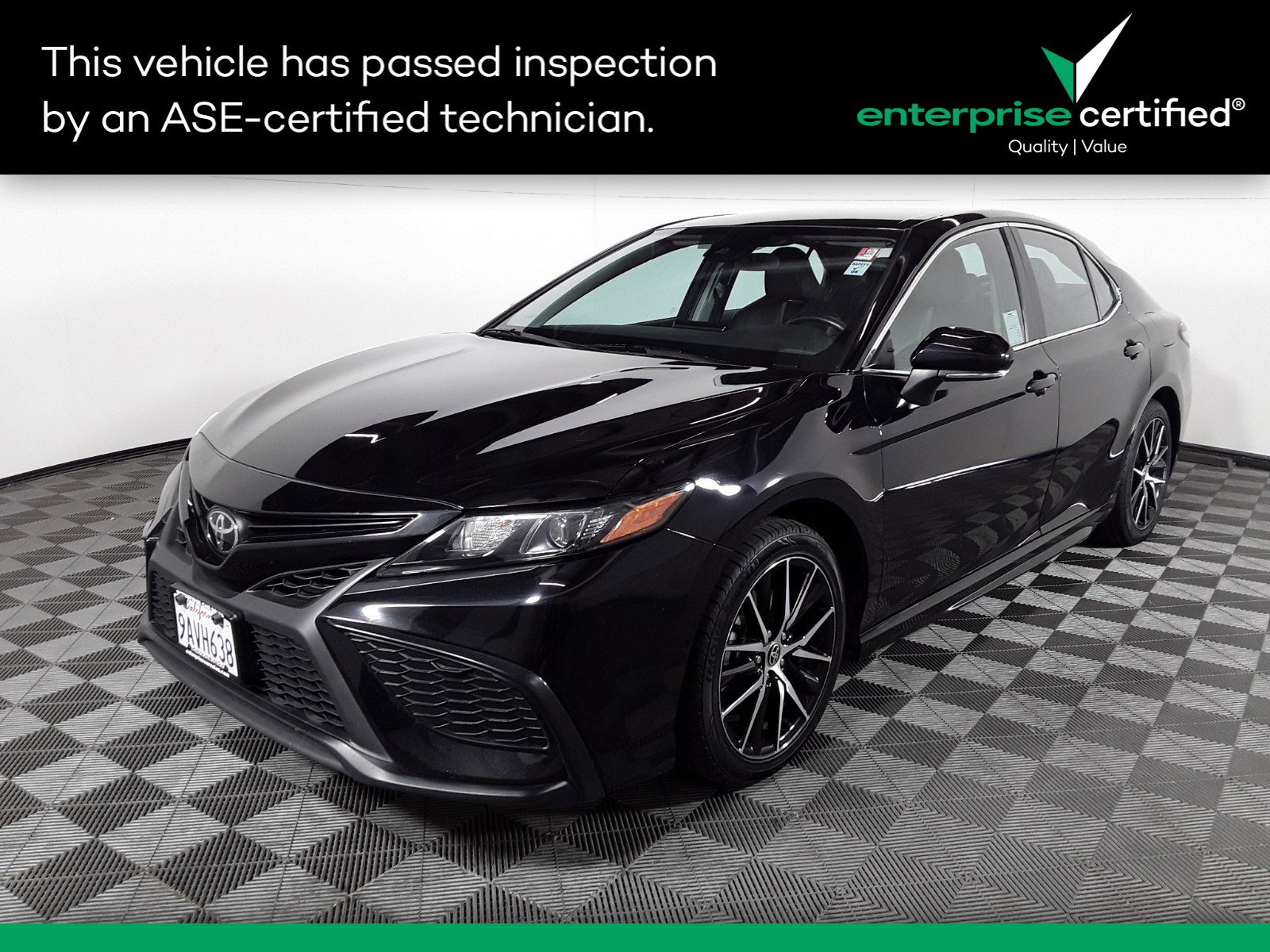 Used 2022 Toyota Camry SE Auto