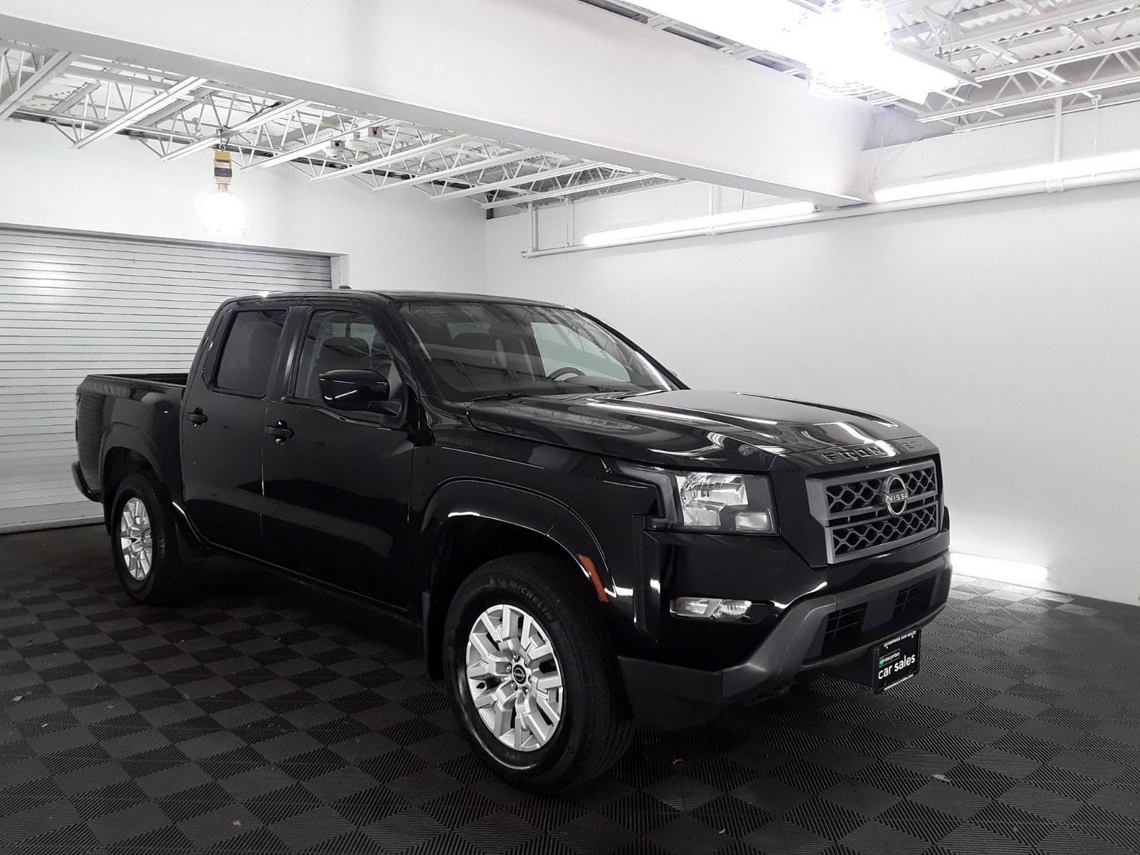 2022 Nissan Frontier SV Crew Cab 4x4 Auto