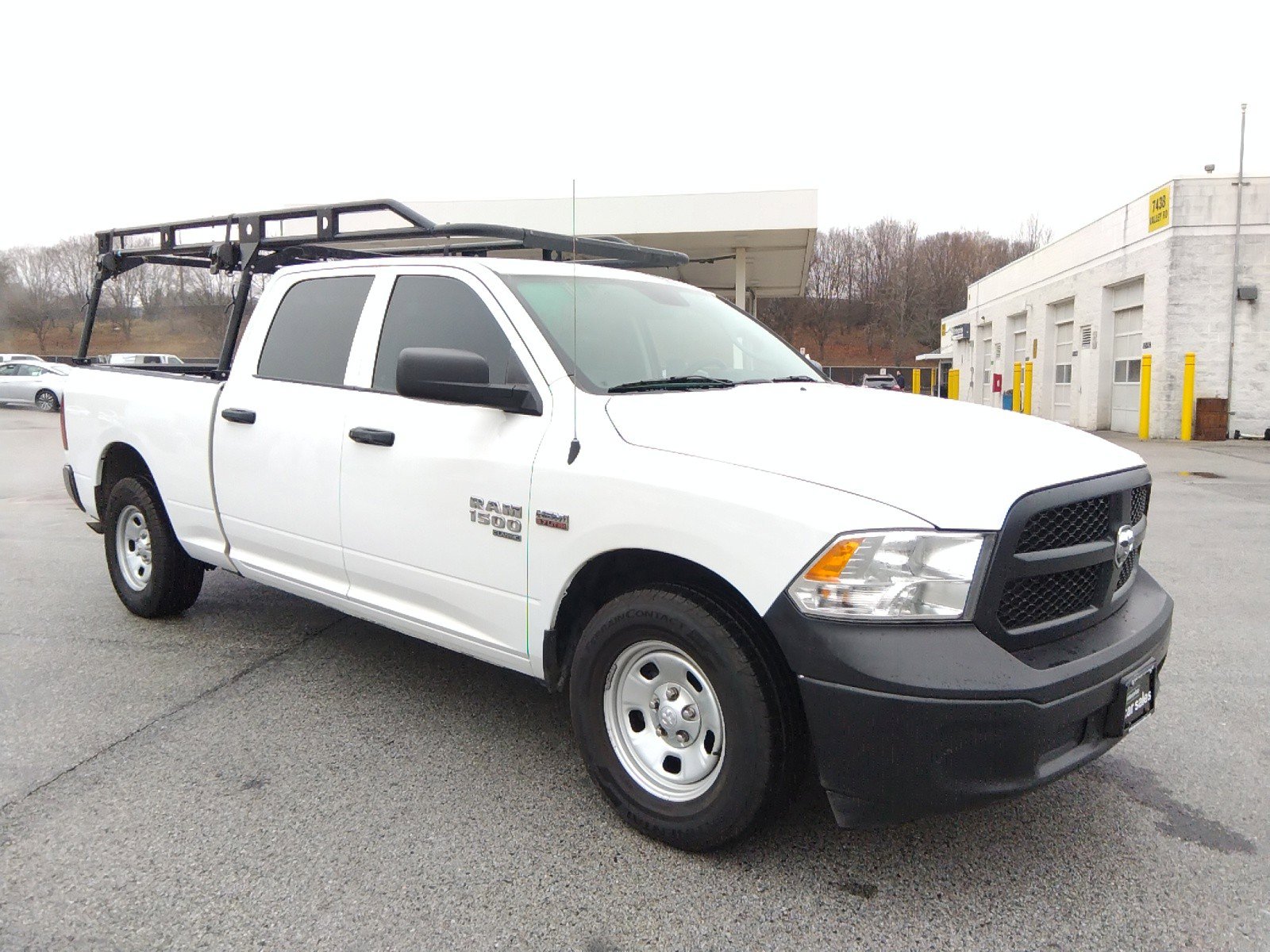 2022 Ram 1500 Classic Tradesman 4x2 Crew Cab 6'4