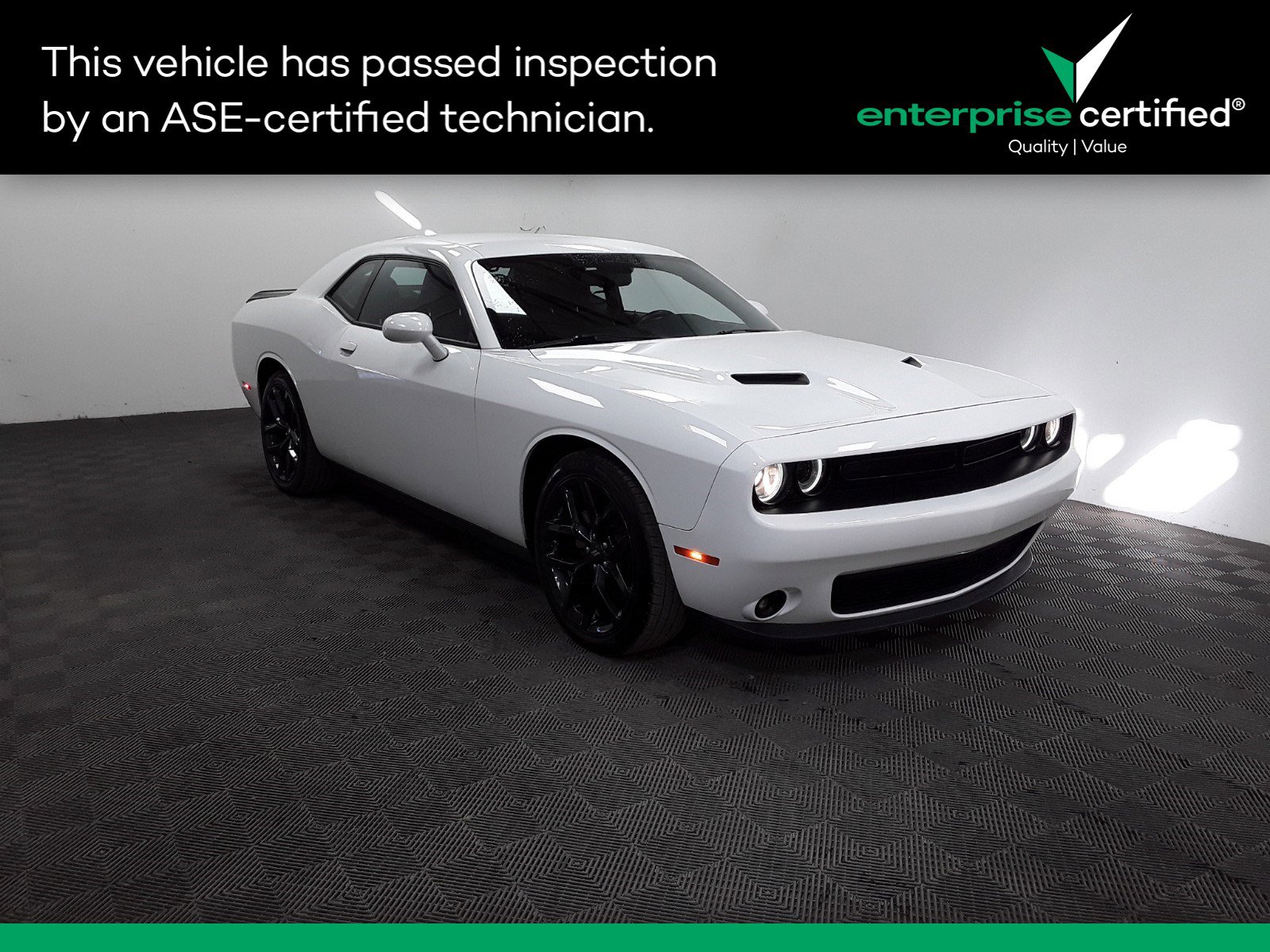 Used 2022 Dodge Challenger SXT RWD