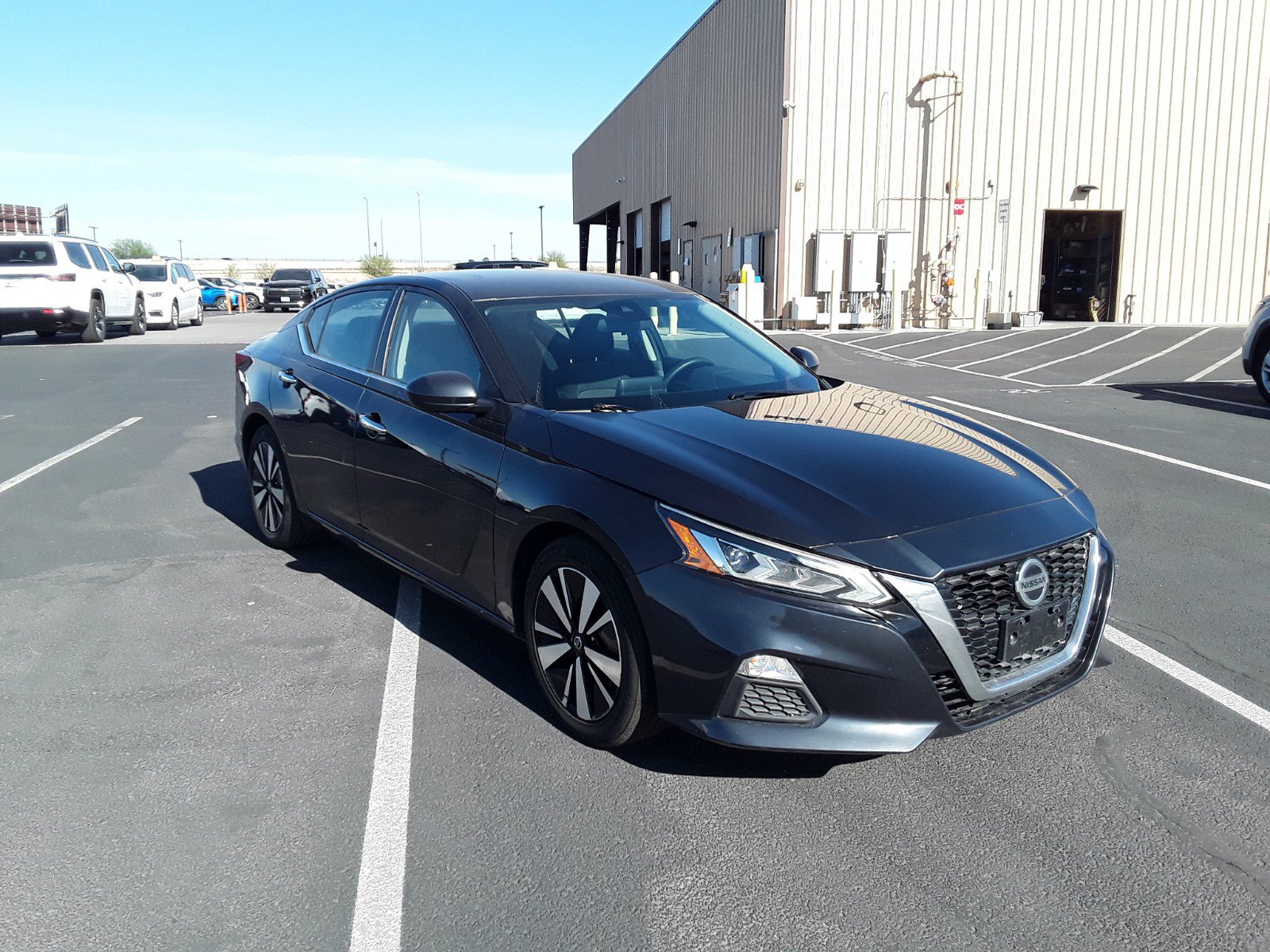 Used 2021 Nissan Altima 2.5 SV Sedan