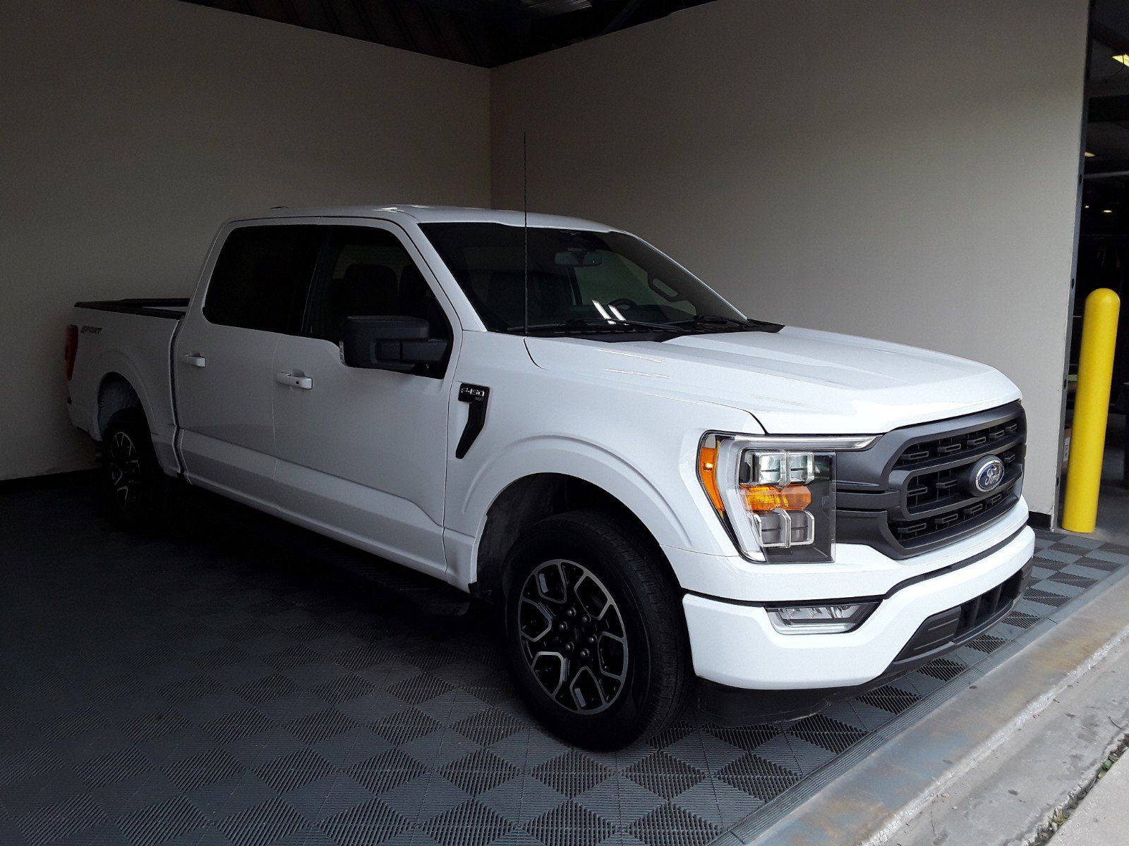 Used 2023 Ford F-150 XLT 2WD SuperCrew 5.5' Box