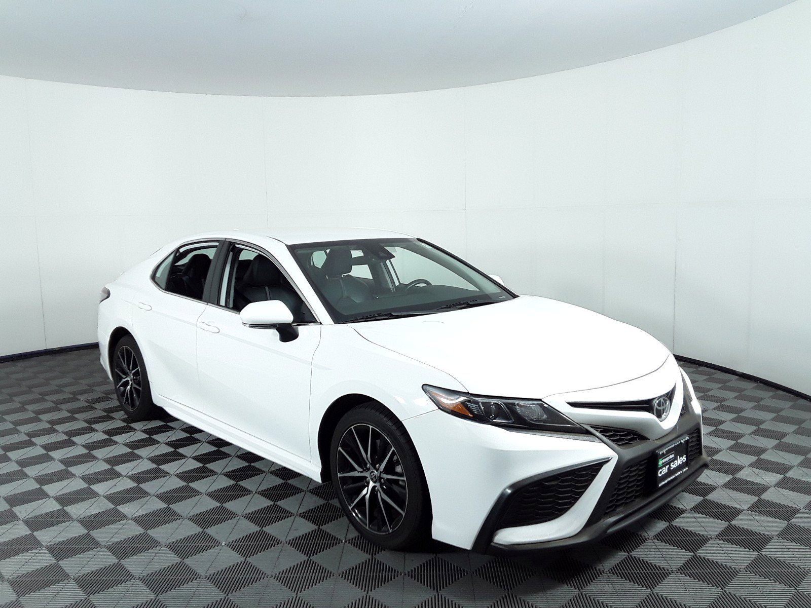 2022 Toyota Camry SE Auto