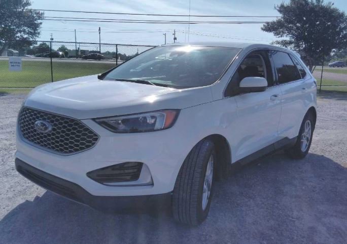 Used 2023 Ford Edge SEL AWD