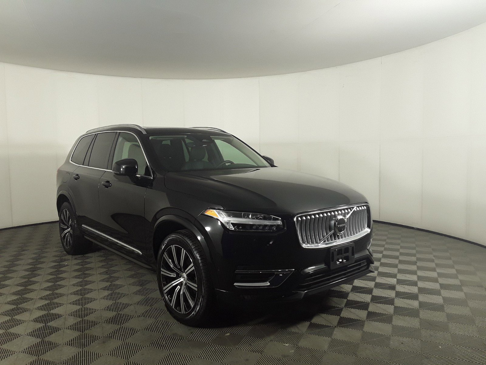 Used 2023 Volvo XC90 B6 AWD Plus 7P