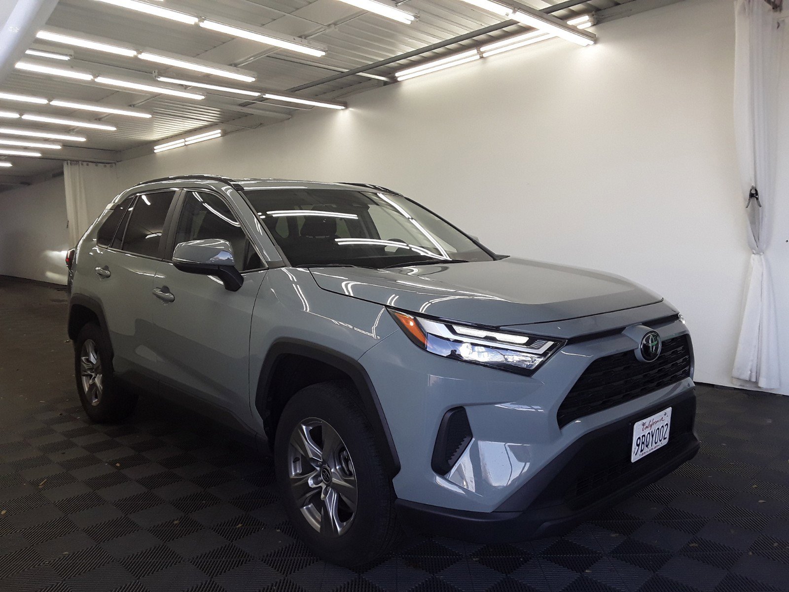 Used 2022 Toyota RAV4 XLE AWD