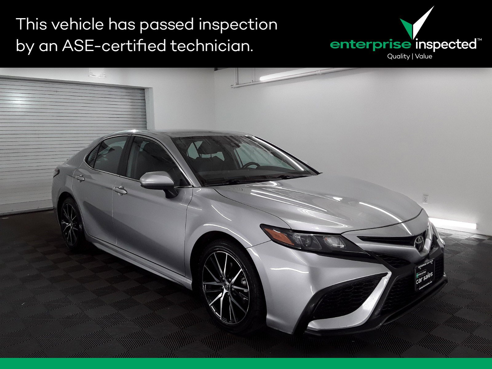 Used 2021 Toyota Camry SE Auto