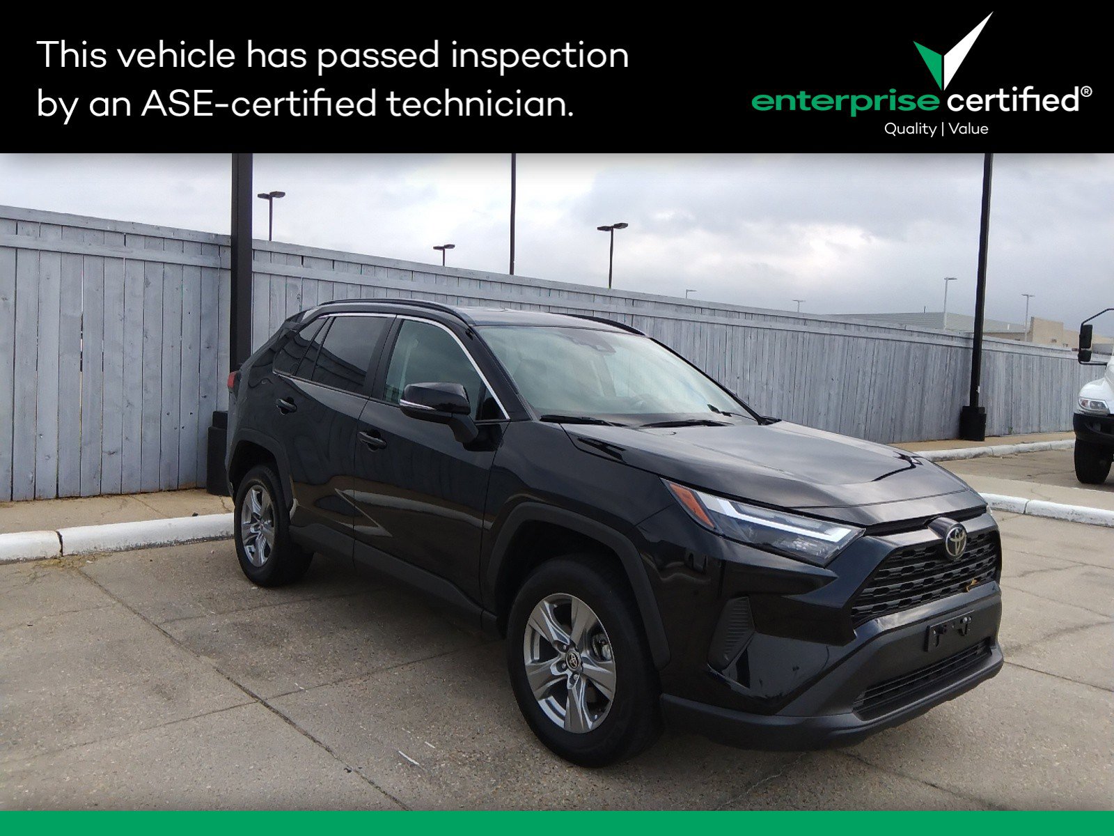 Used 2022 Toyota RAV4 XLE FWD