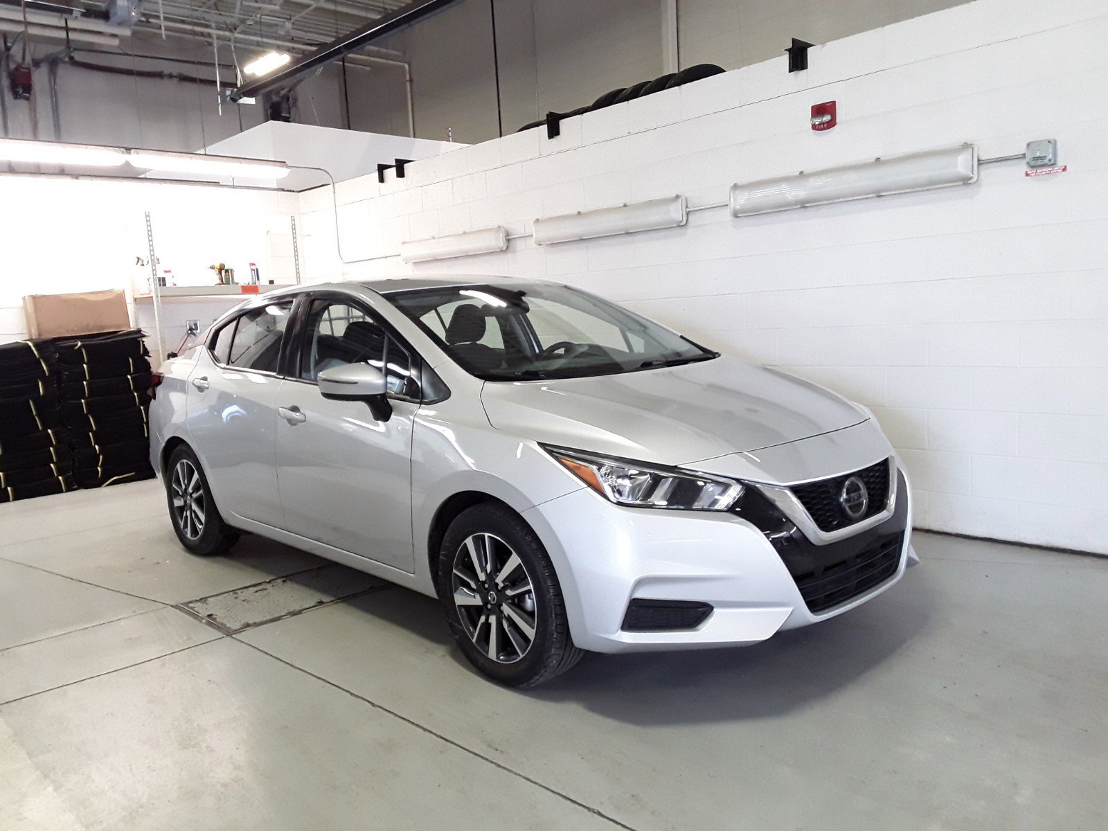 2021 Nissan Versa SV CVT