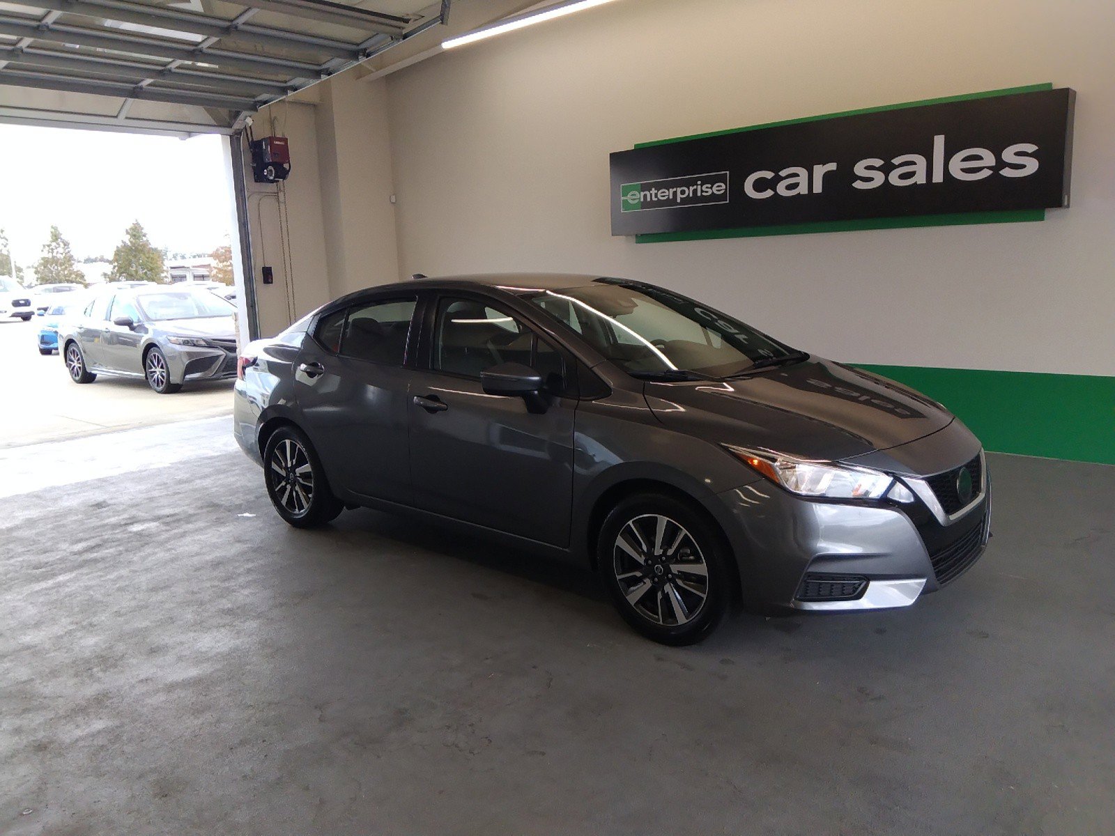 2021 Nissan Versa SV CVT