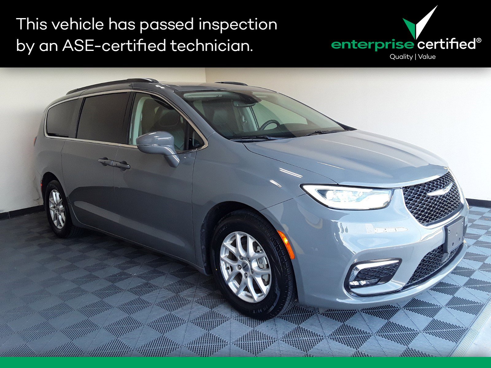 Used 2022 Chrysler Pacifica Touring L FWD