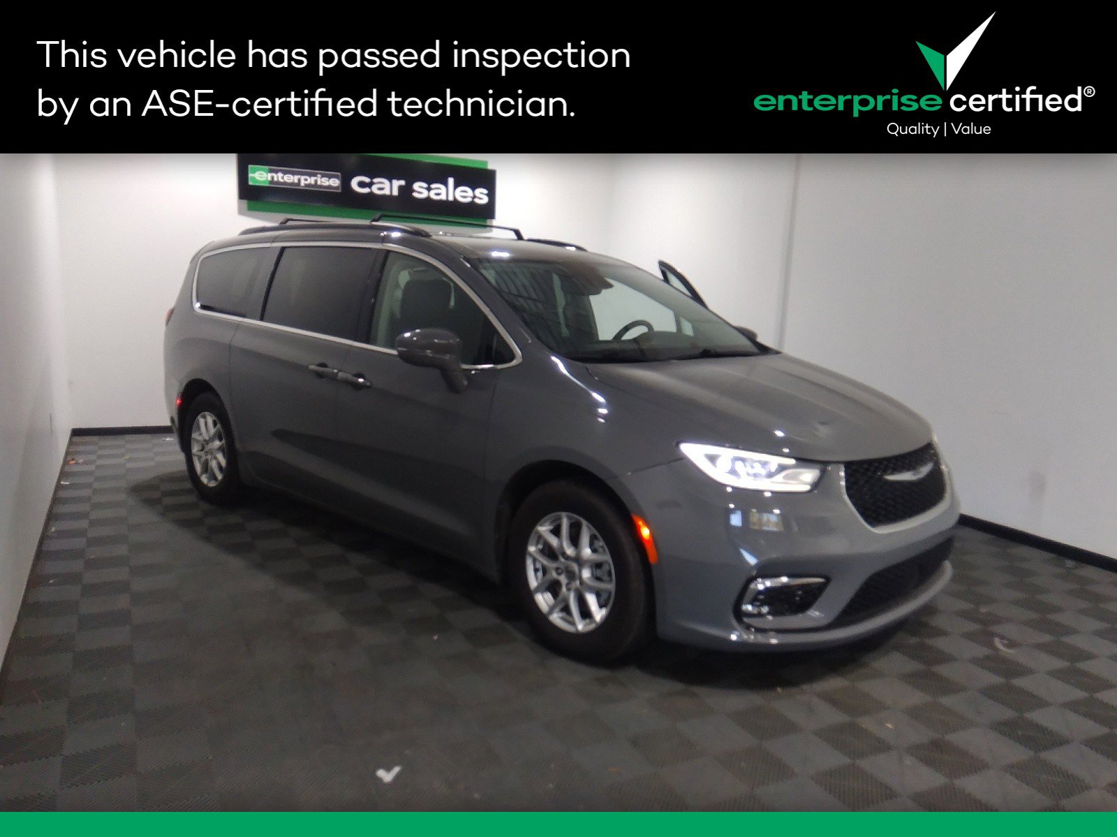 Used 2022 Chrysler Pacifica Touring L FWD