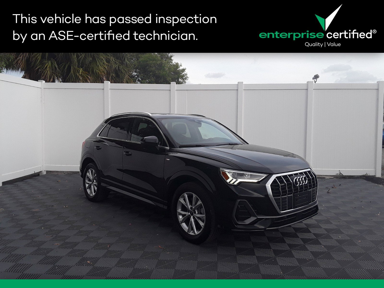 2023 Audi Q3 S line Premium 45 TFSI quattro