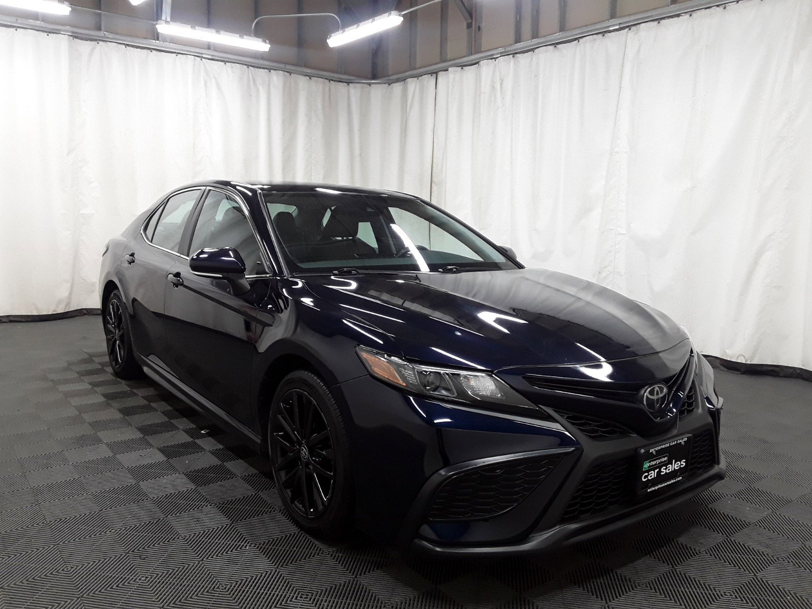 2022 Toyota Camry SE Auto