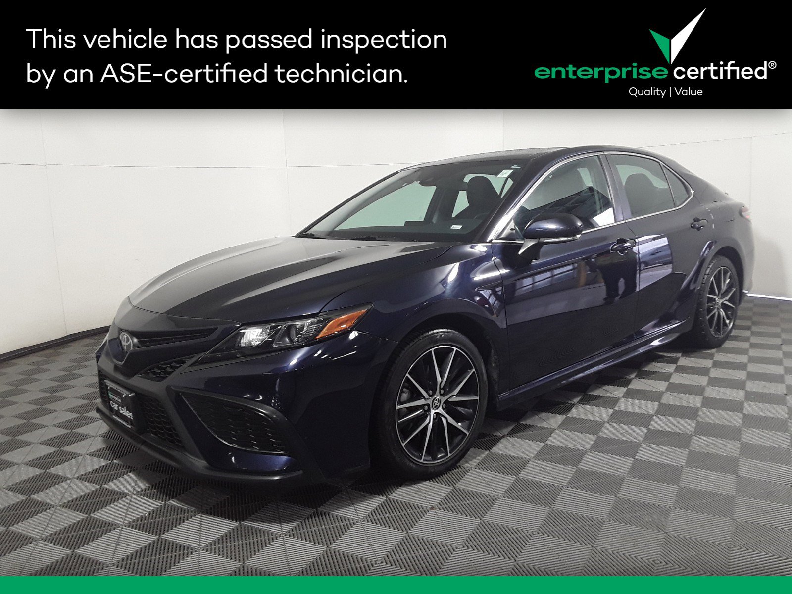 Used 2022 Toyota Camry SE Auto