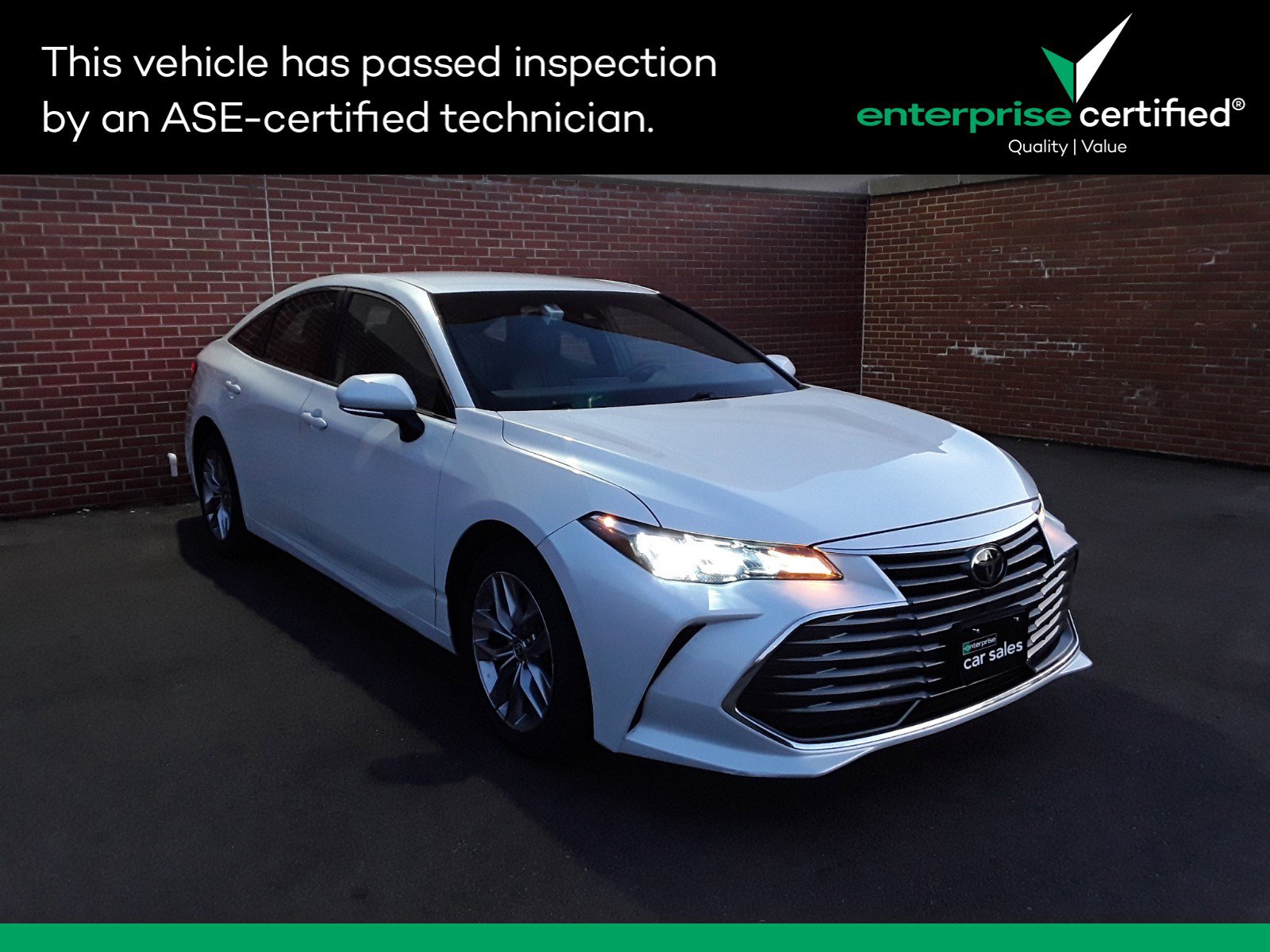 Used 2022 Toyota Avalon XLE FWD