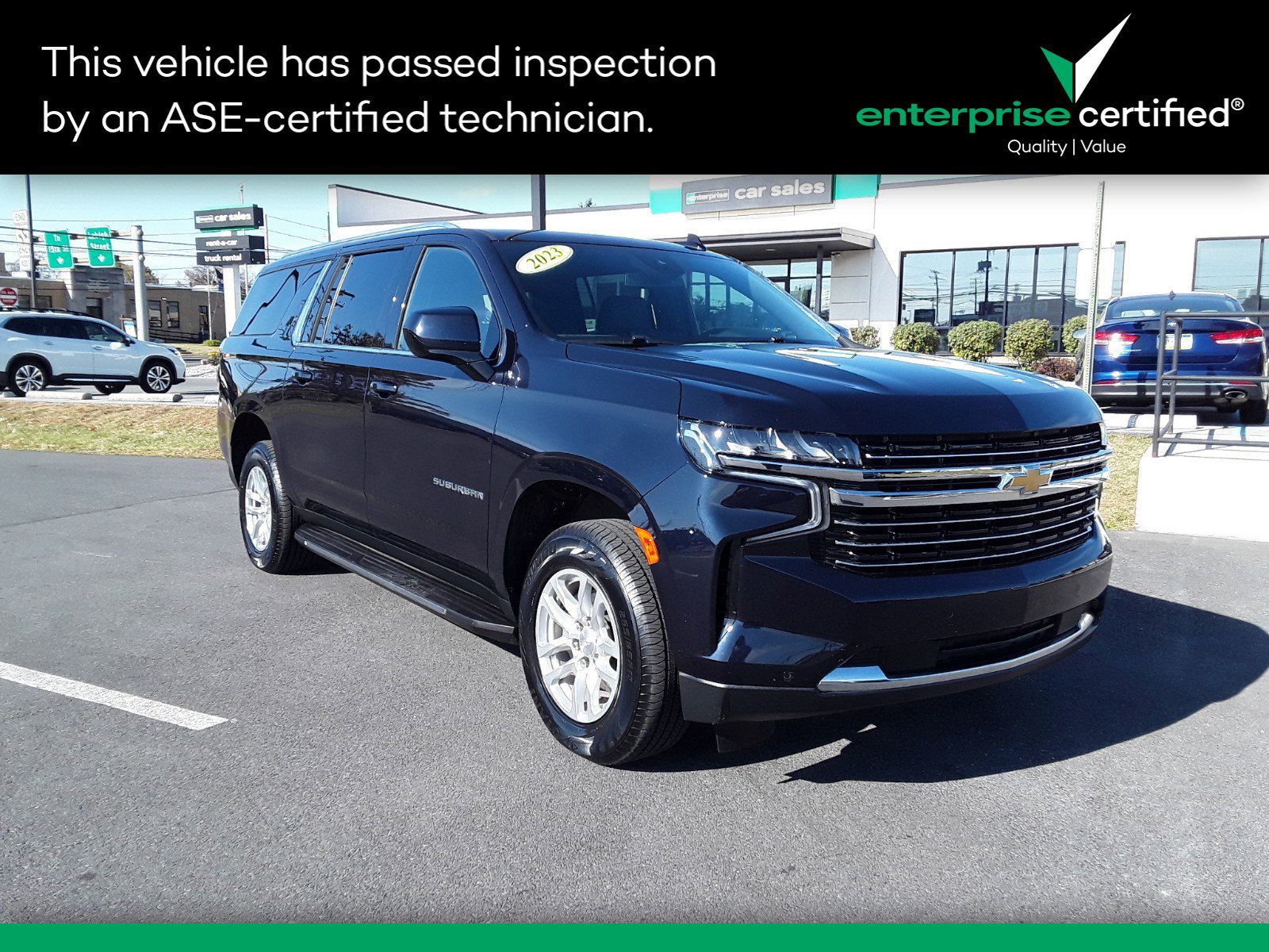 2023 Chevrolet Suburban 4WD 4dr LT