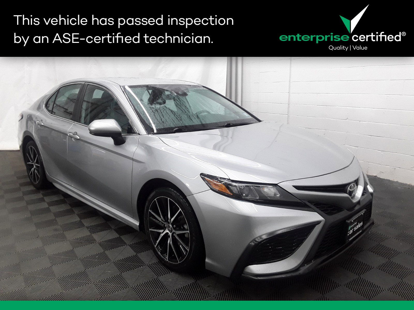 Used 2021 Toyota Camry SE Auto