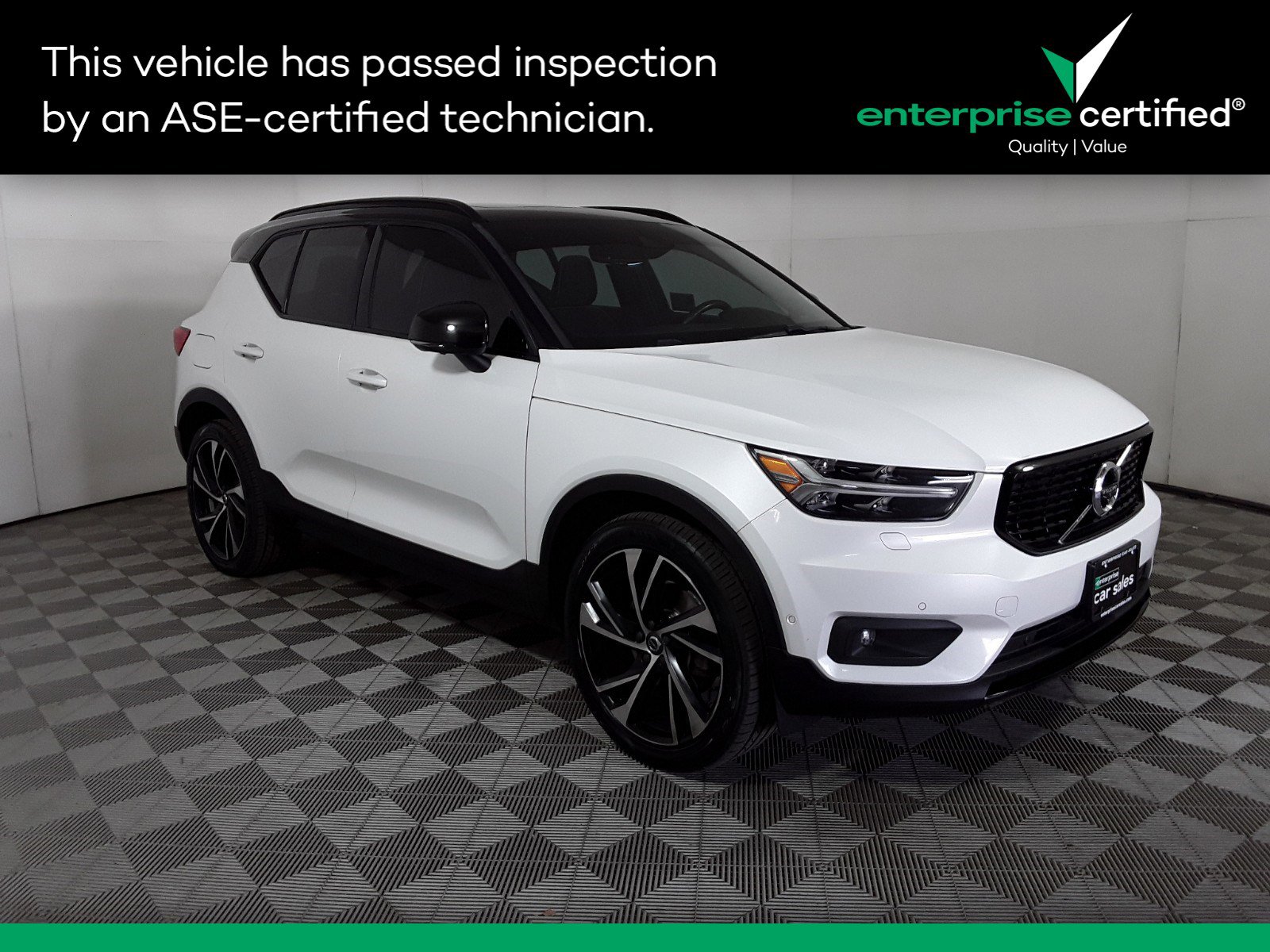 2019 Volvo XC40 T5 AWD R-Design