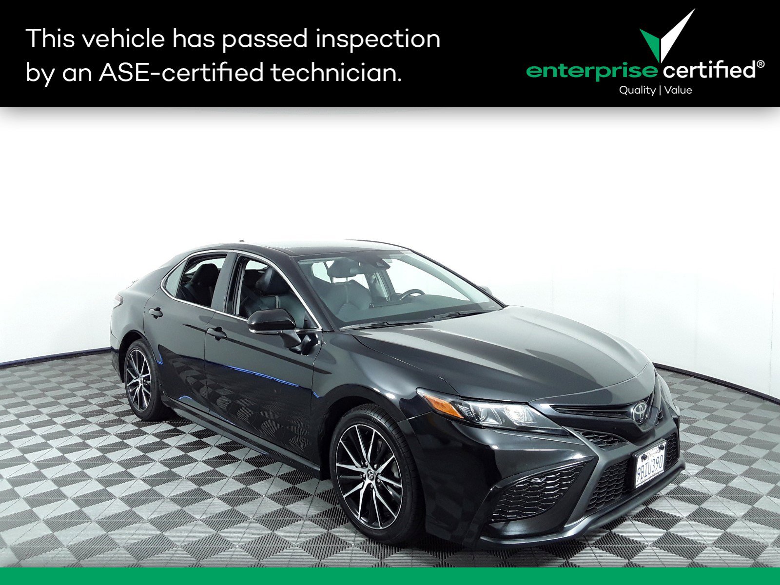 Used 2022 Toyota Camry SE Auto